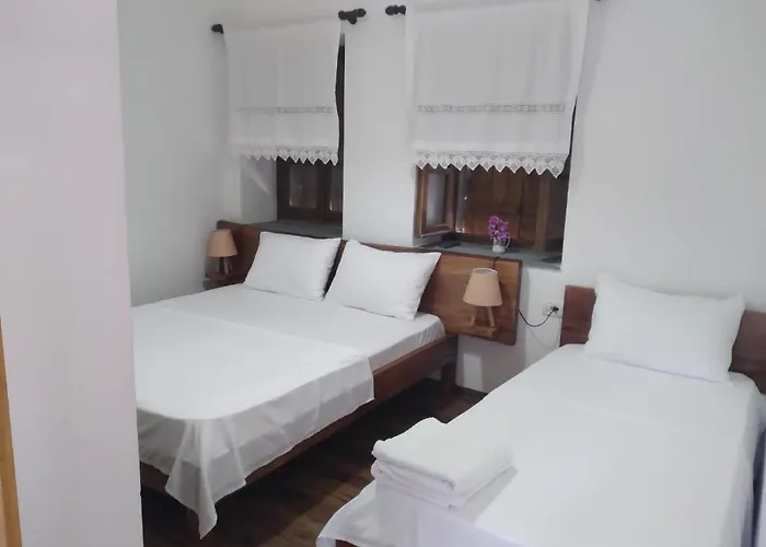 Guest house House Of Roses