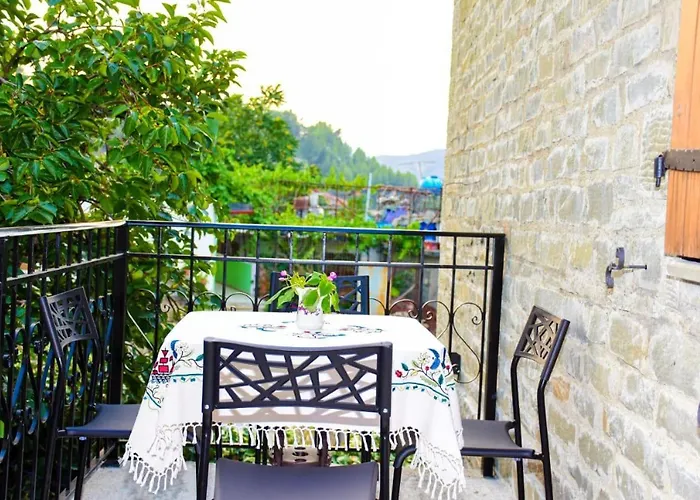 Guest house House Of Roses